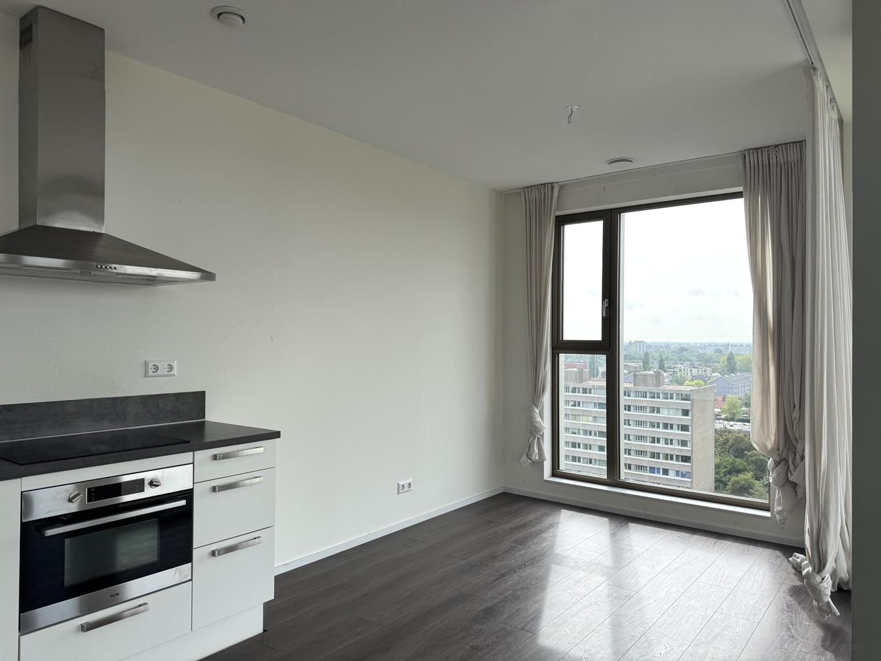 Direct beschikbaar: 4-kamerappartement met balkon - Afbeelding 17