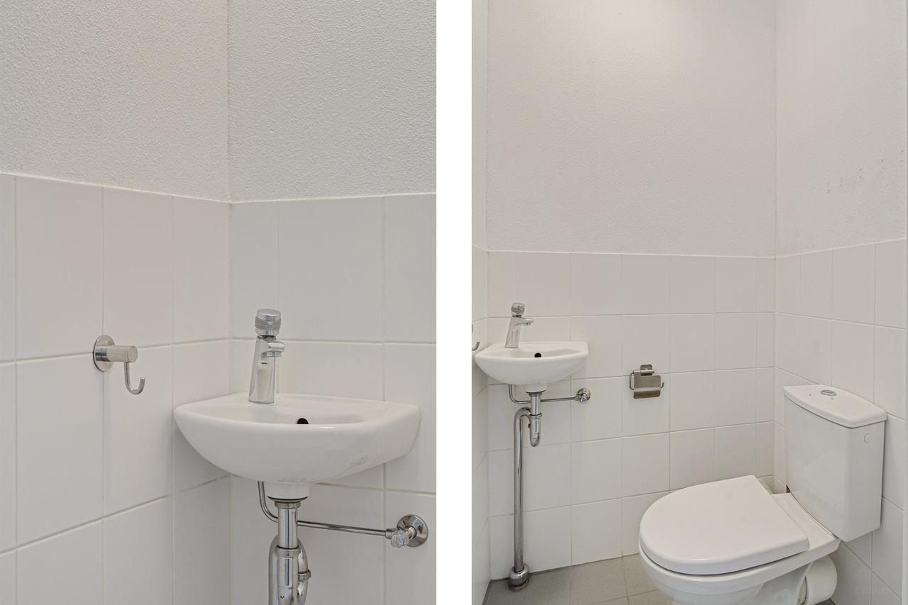 4-Room Apartment with Balcony and Parking - Image 21
