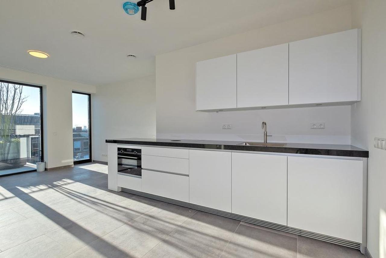 86 m² apartment with sunny terrace - Image 3