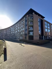 Three-room apartment with balconies in De Haven