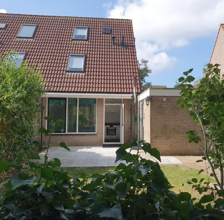 4 Bedrooms and Garage in Oosthuizen - Image 23