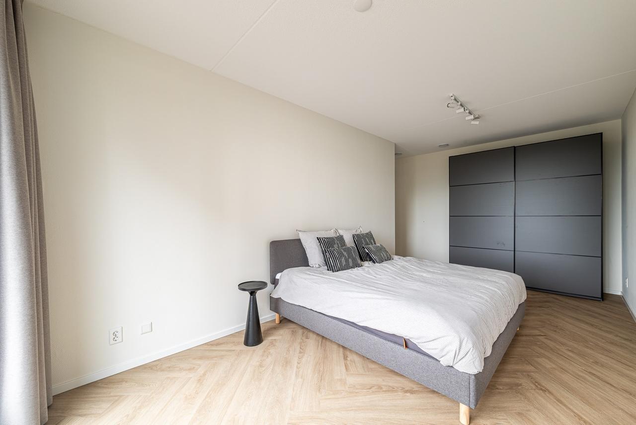 Gemeubileerd 3-kamerappartement bij station - Afbeelding 17