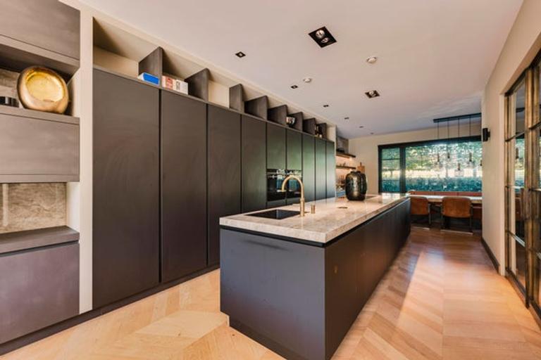 252 m² huis met sauna en tuin op het zuiden - Afbeelding 2