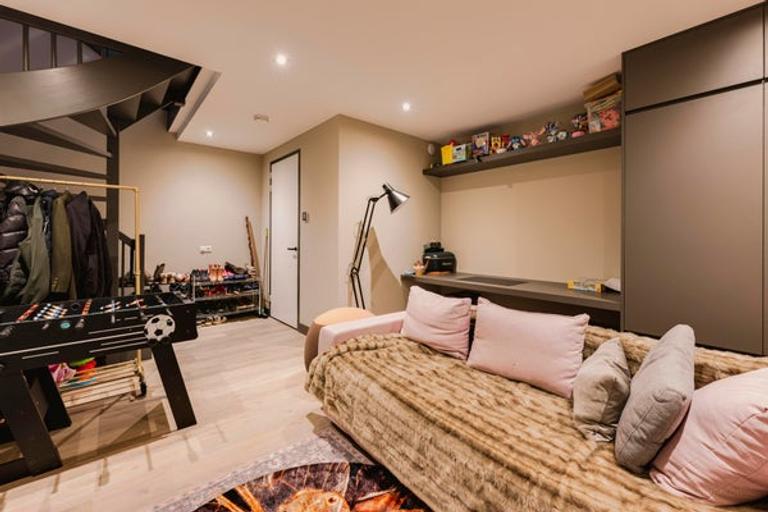 252 m² huis met sauna en tuin op het zuiden - Afbeelding 11