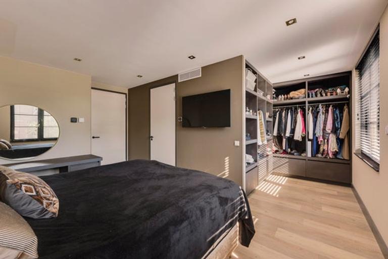 252 m² huis met sauna en tuin op het zuiden - Afbeelding 14