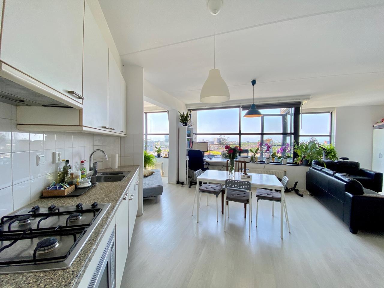 98 m² apartment with balcony and parking space - Image 14