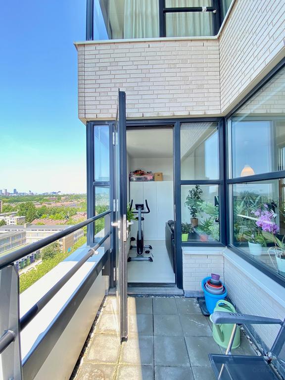 98 m² apartment with balcony and parking space - Image 18