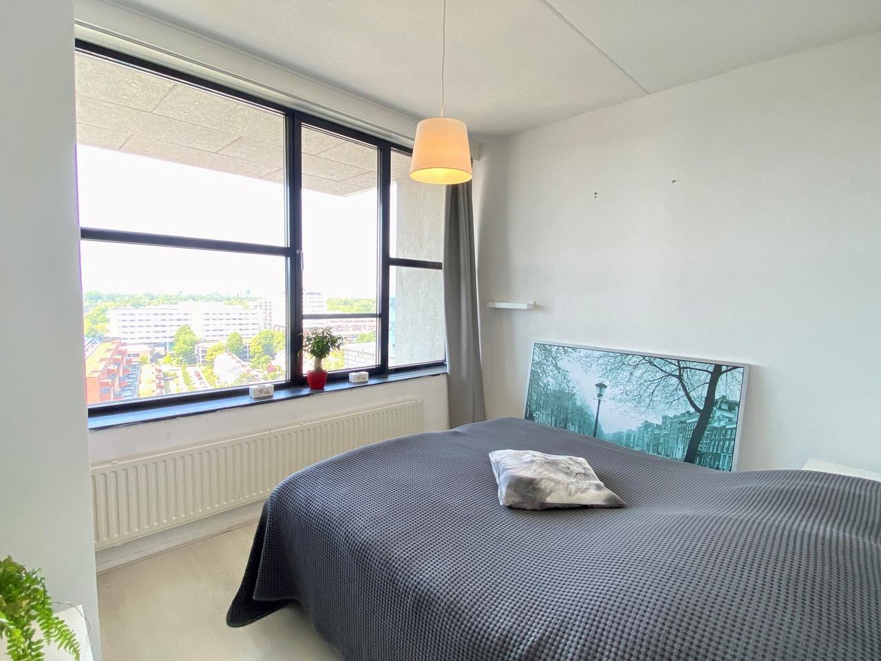 98 m² apartment with balcony and parking space - Image 26