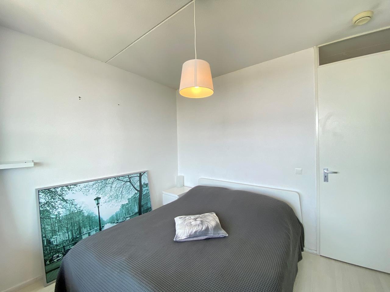 98 m² apartment with balcony and parking space - Image 28