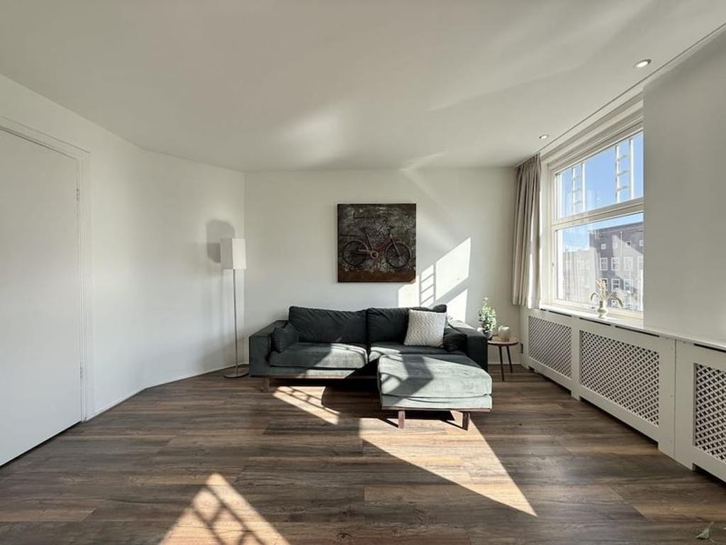 Gemeubileerd 1-slaapkamerappartement met balkon - Afbeelding 2