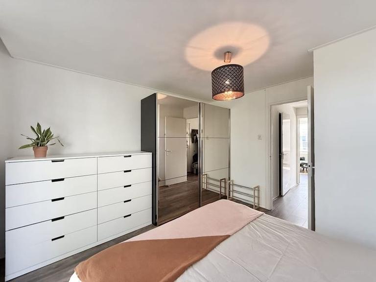 Gemeubileerd 1-slaapkamerappartement met balkon - Afbeelding 9
