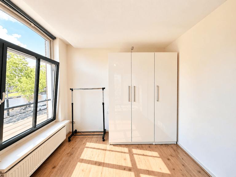 Gemeubileerd 2-slaapkamerappartement met uitzicht - Afbeelding 9