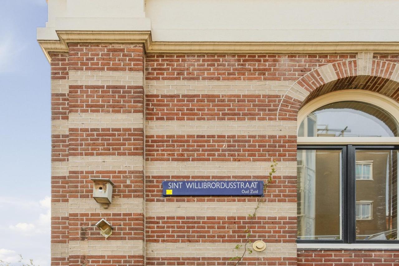 Furnished 1-Bedroom Apartment in De Pijp - Image 3