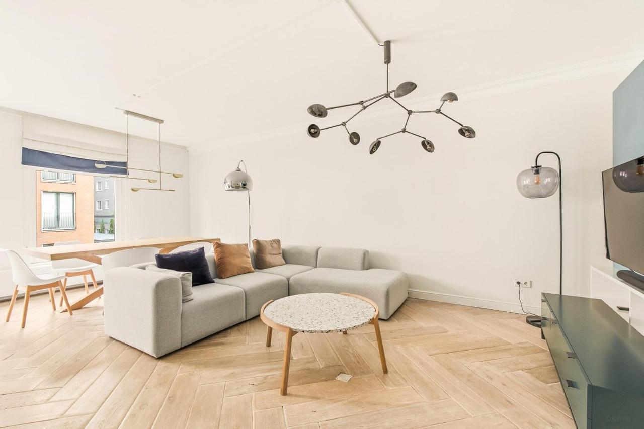 Furnished 1-Bedroom Apartment in De Pijp - Image 5