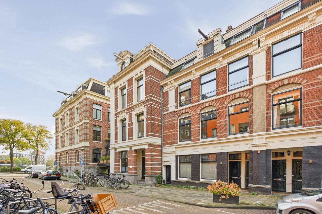Furnished 1-Bedroom Apartment in De Pijp - Image 21