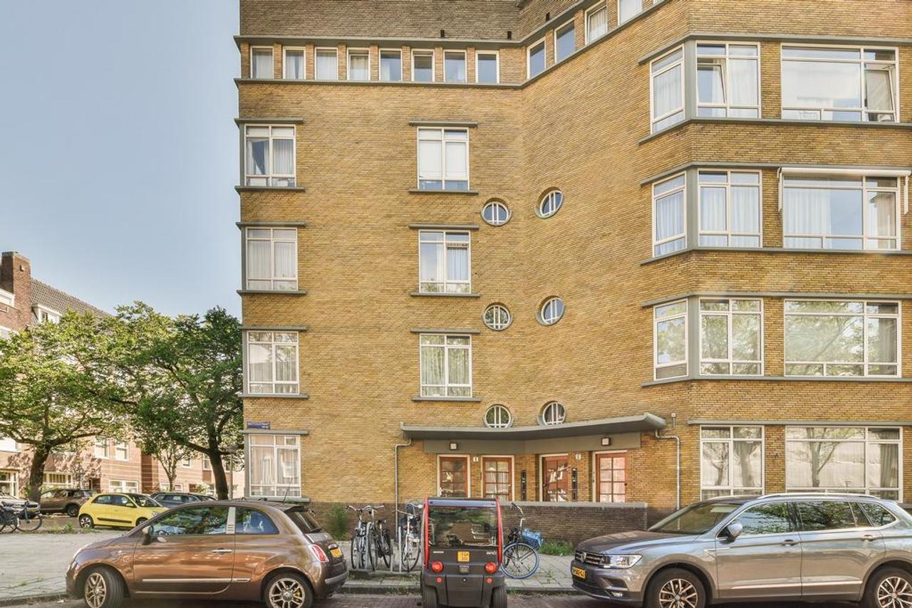 150 m² corner apartment with balcony in Oud-Zuid - Image 2