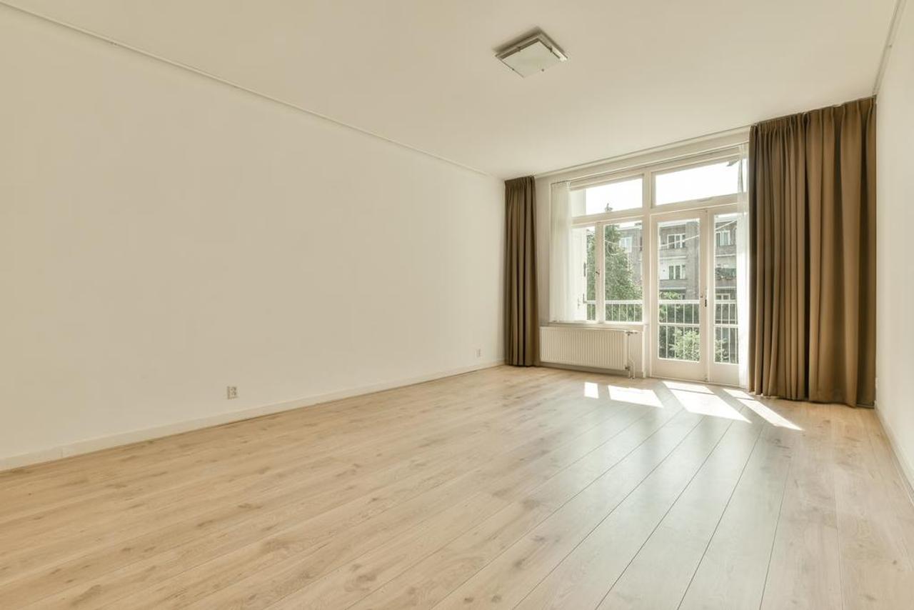 150 m² corner apartment with balcony in Oud-Zuid - Image 14