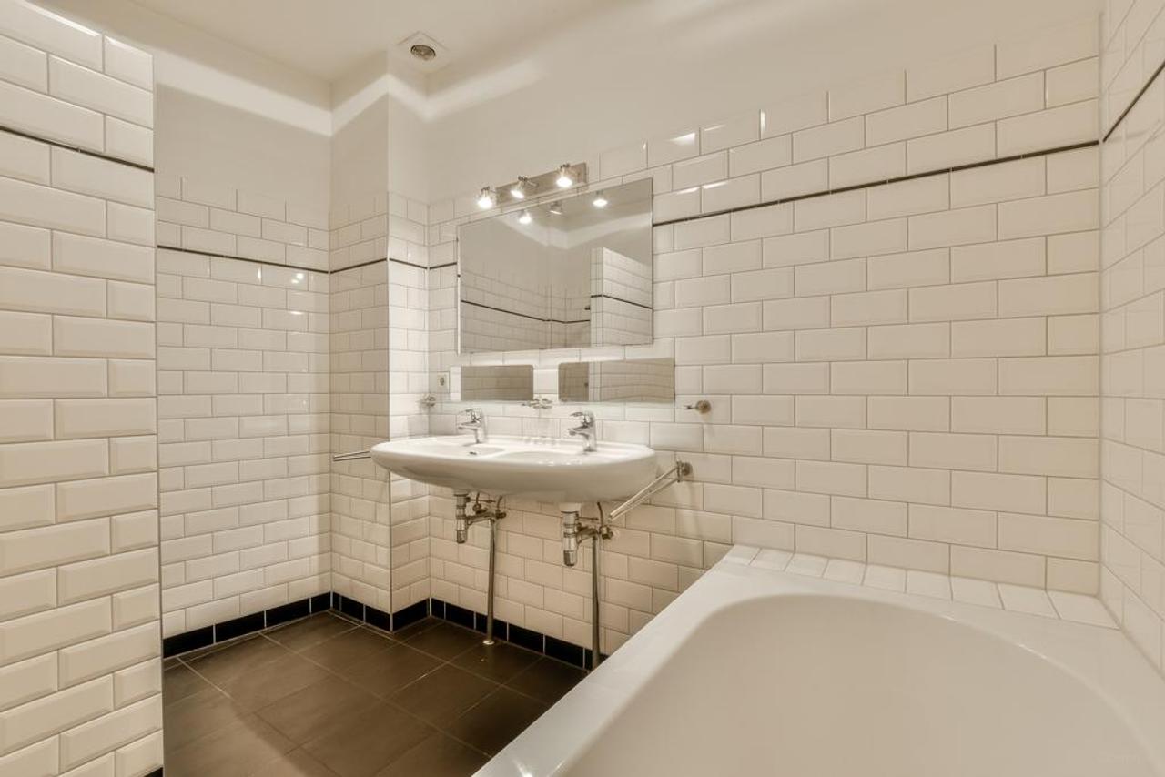 150 m² corner apartment with balcony in Oud-Zuid - Image 18