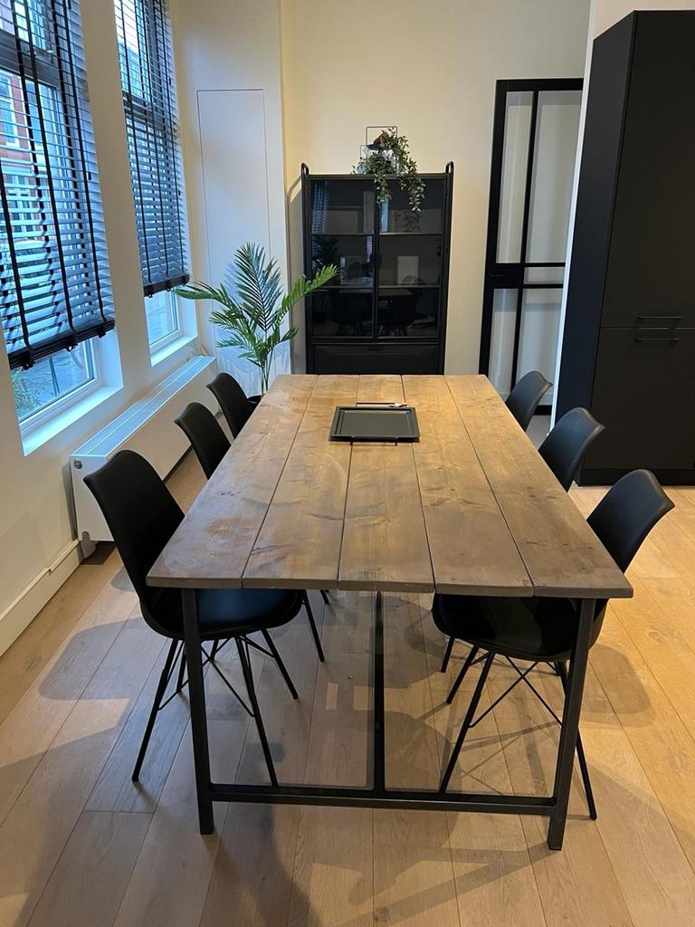 Furnished 3-Bedroom Apartment with Terrace - Image 2