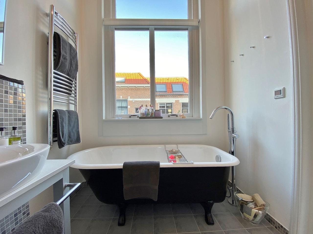 Furnished 2-Bedroom Apartment, Energy Rating A - Image 21