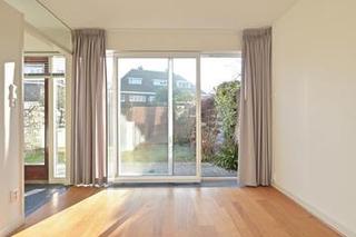 Four bedrooms with garden and roof terrace - Image 7