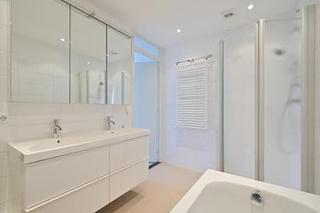 Four bedrooms with garden and roof terrace - Image 13