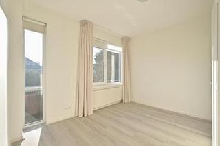 Four bedrooms with garden and roof terrace - Image 14