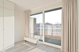 Four bedrooms with garden and roof terrace - Image 21