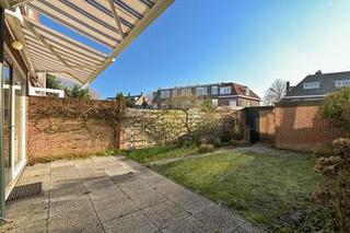 Four bedrooms with garden and roof terrace - Image 24