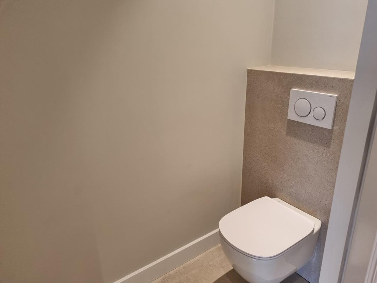 Available now: 3-bedroom apartment with garden - Image 15