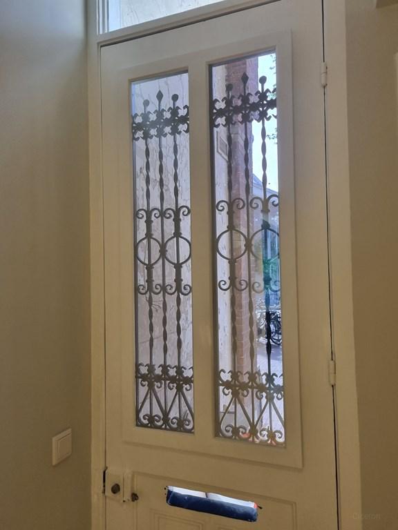 Available now: 3-bedroom apartment with garden - Image 17