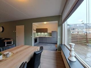 Furnished 4-Bedroom House with Garden - Image 2