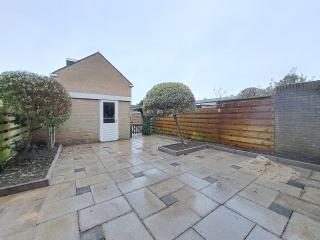 Furnished 4-Bedroom House with Garden - Image 11