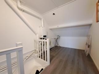 Furnished 4-Bedroom House with Garden - Image 22
