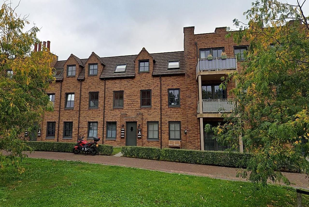 2-kamerappartement met balkon in Tudorpark - Afbeelding 1