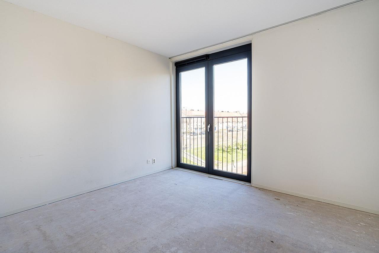 93 m² apartment with balcony and parking - Image 5