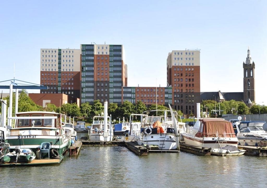 Wijds Maaszicht vanuit 92 m² appartement - Afbeelding 1