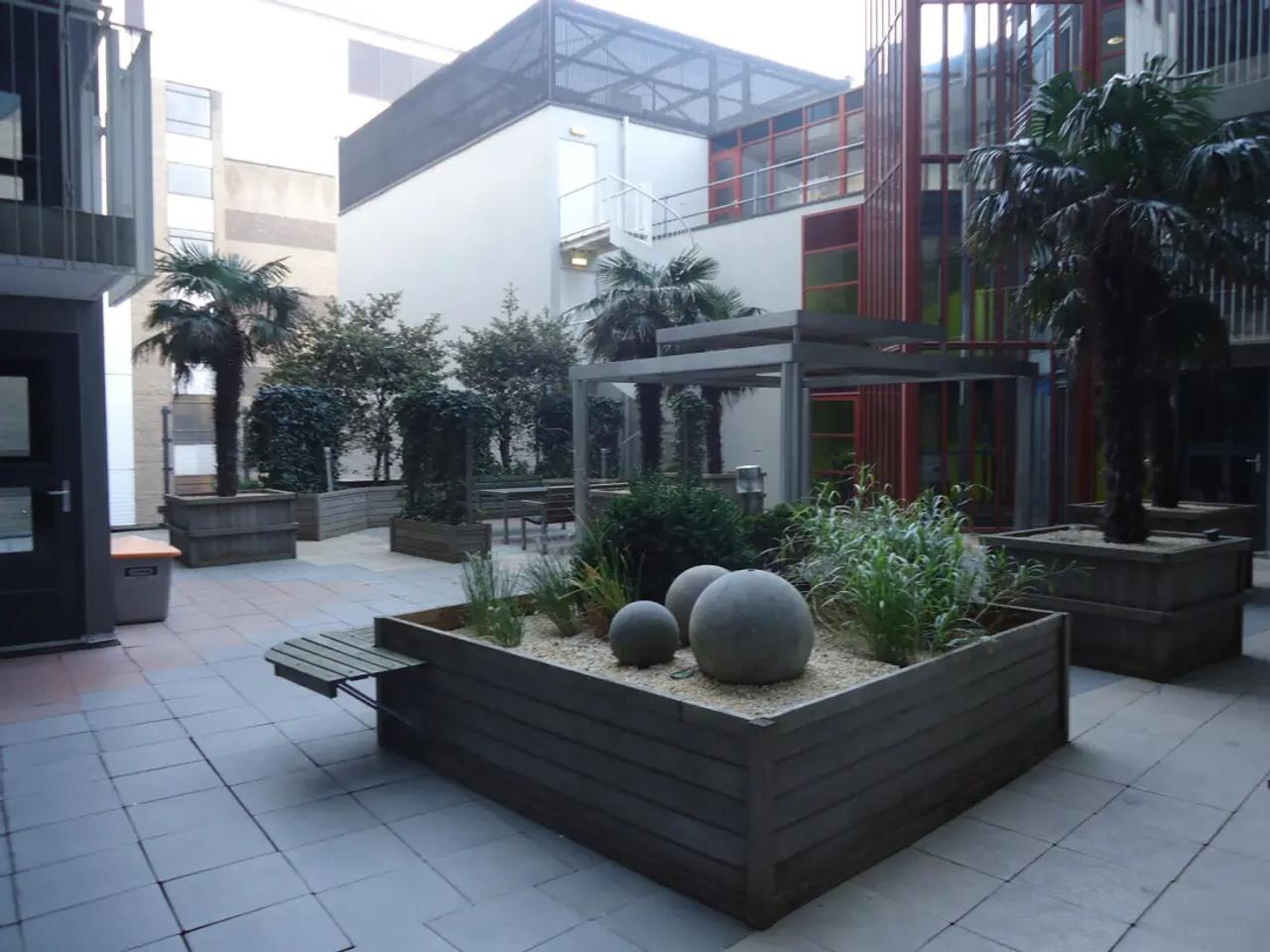 92 m² apartment in central The Hague - Image 3