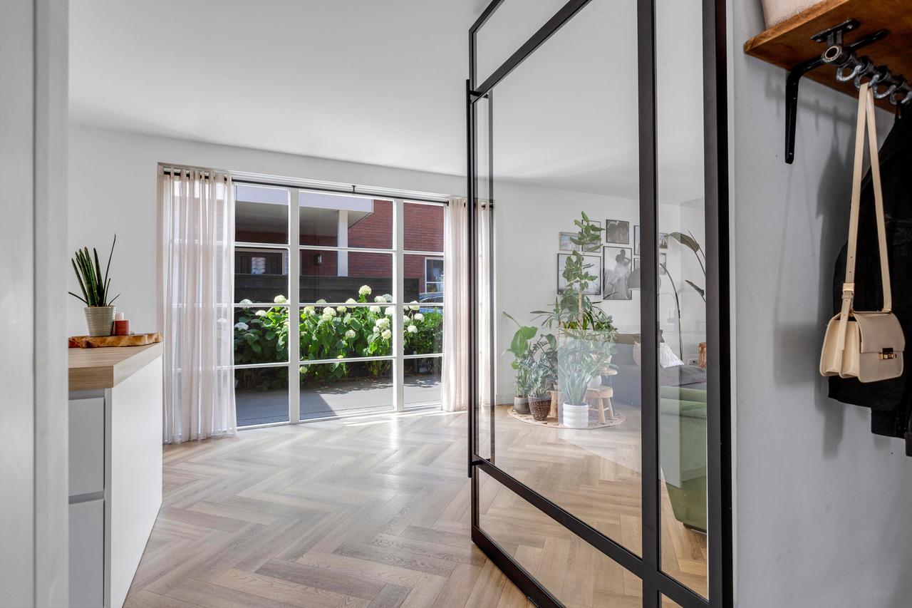 Furnished Detached House with Garden - Image 7