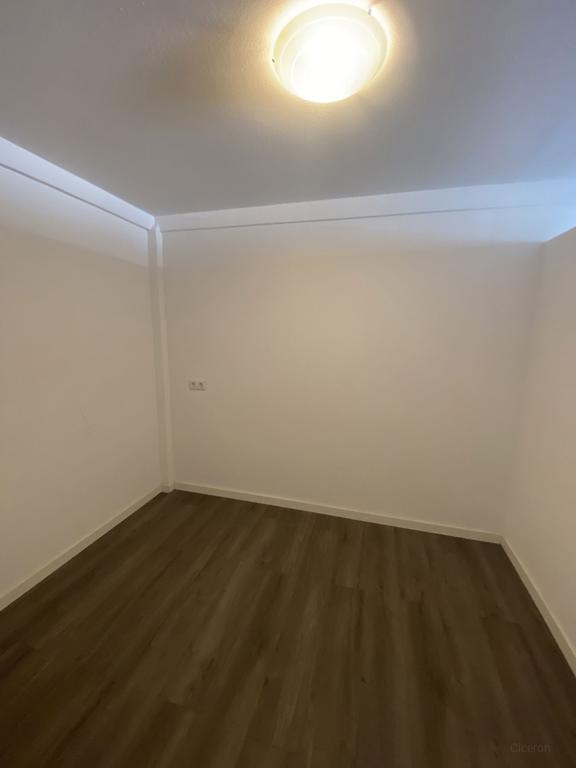 Self-contained 48 m² studio in Hengelo - Image 6