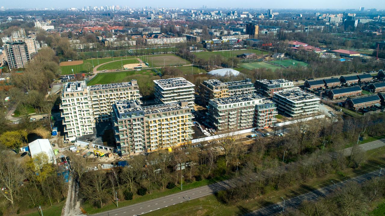 Appartement met balkon in Amstelveen - Afbeelding 1