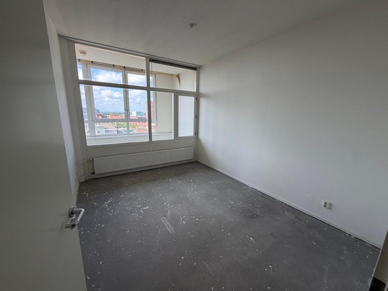 Available Now: 2-Bedroom Apartment in Enschede - Image 16