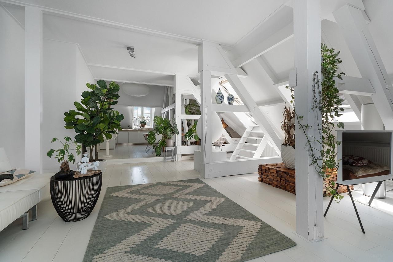 150 m² Penthouse with Rooftop Terrace - Image 15