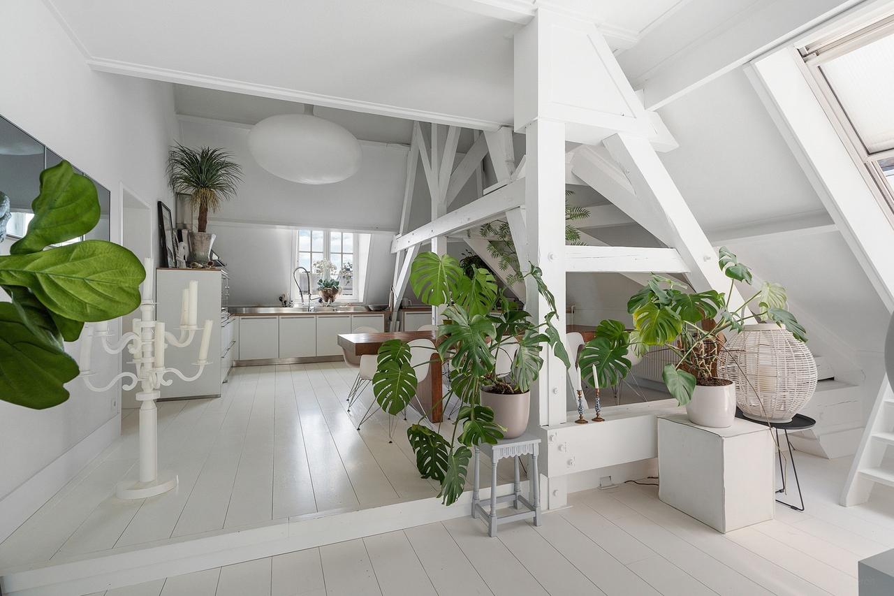 150 m² Penthouse with Rooftop Terrace - Image 16