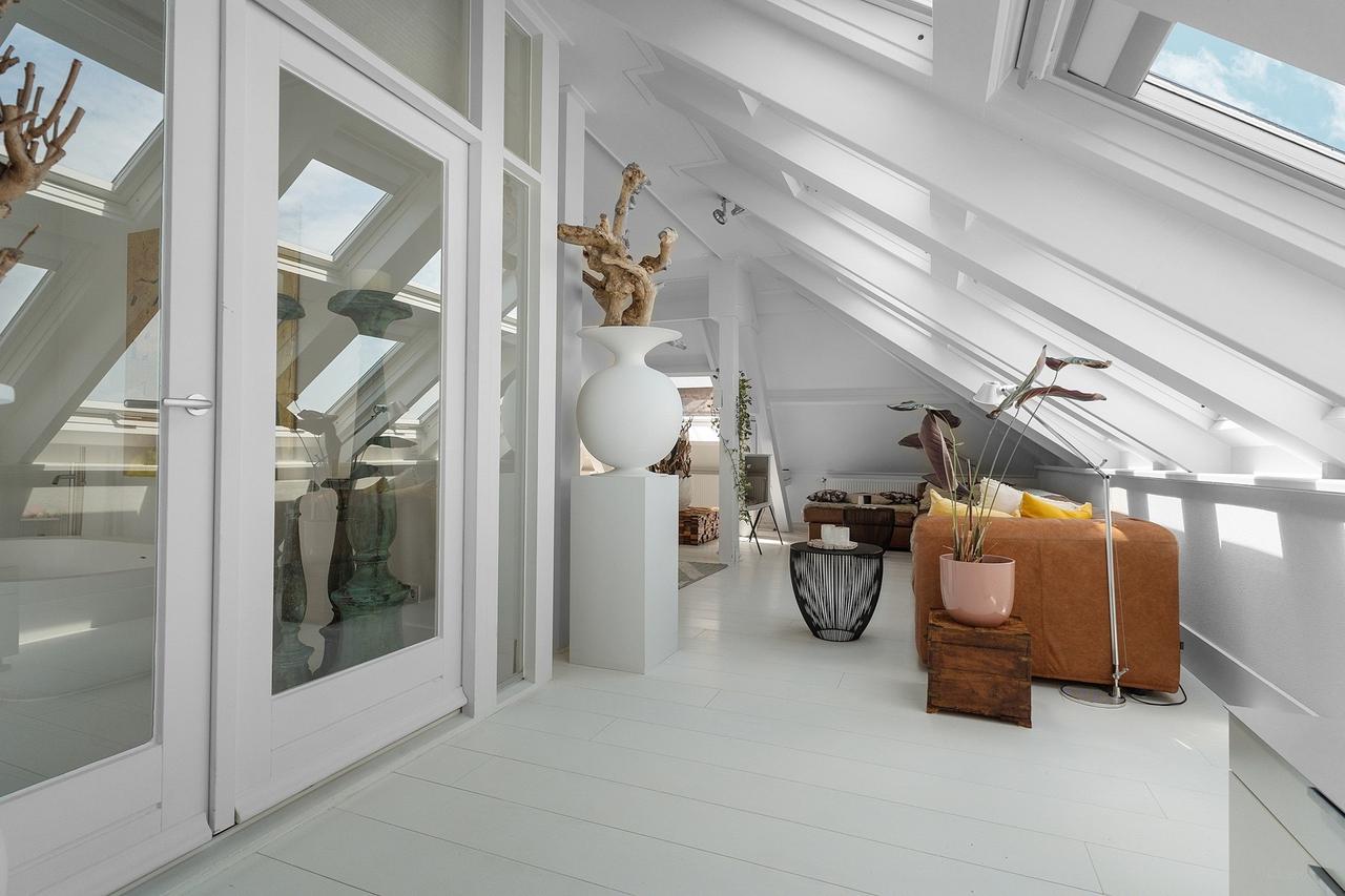 150 m² Penthouse with Rooftop Terrace - Image 30