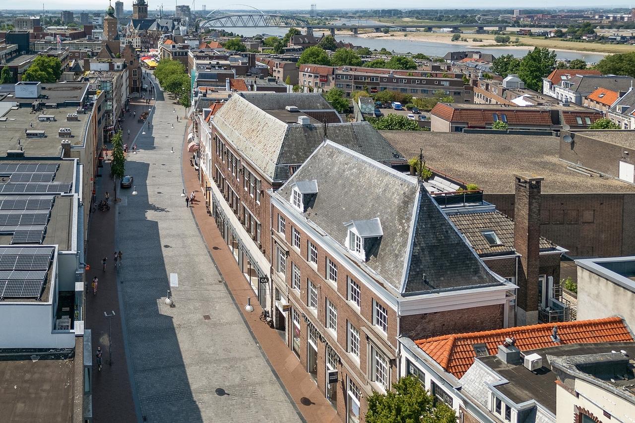 150 m² Penthouse with Rooftop Terrace - Image 50