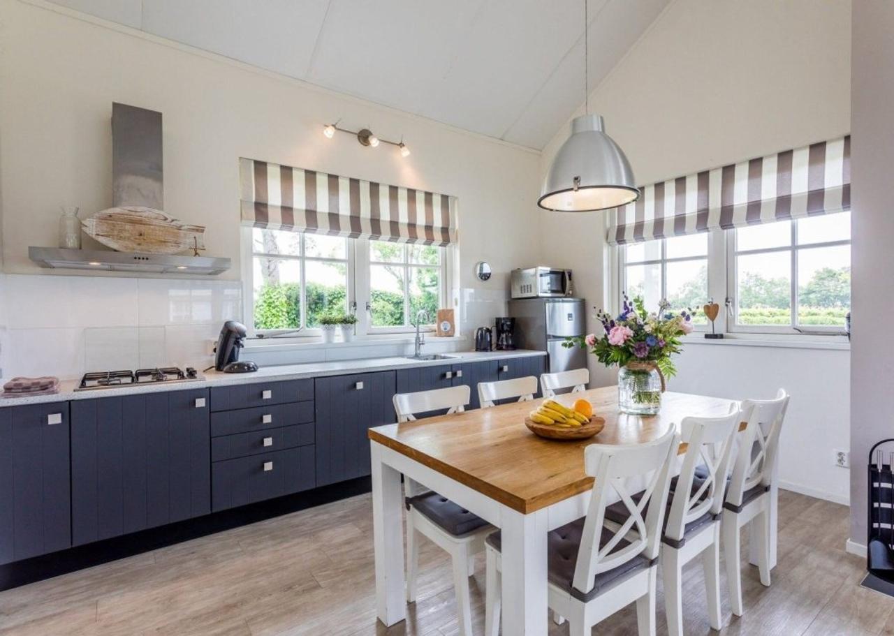 Furnished bungalow with garden near dunes - Image 3