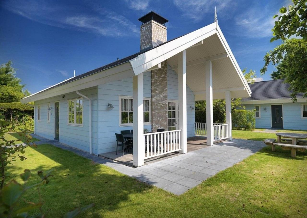 Furnished bungalow with garden near dunes - Image 8