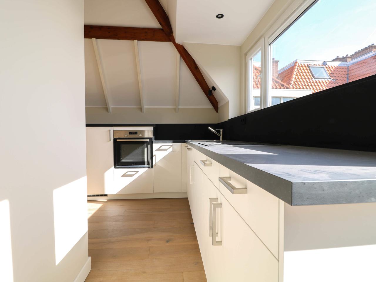 65 m² apartment with private balcony - Image 1