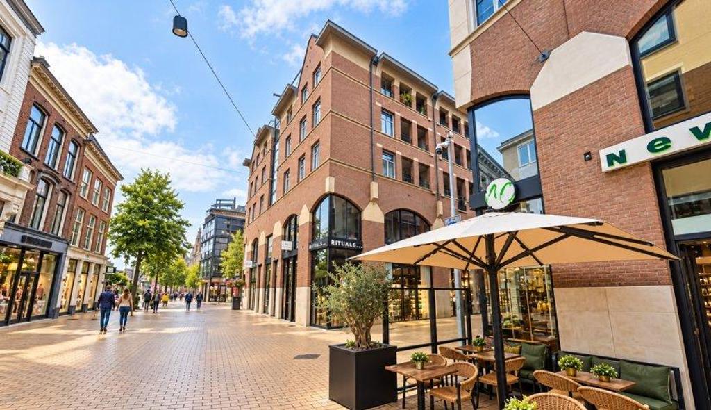 64 m² appartement met balkon in hartje Groningen - Afbeelding 1